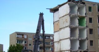 Демонтаж 5 этажного дома Колпино, цена от 3682 руб.