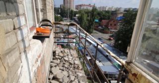 Демонтаж балкона Колпино, цена от 2956 руб.