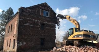 Демонтаж кирпичного дома Колпино, цена от 2956 руб.