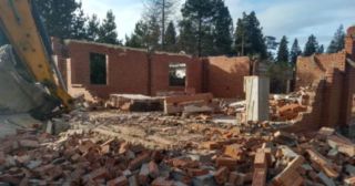 Демонтаж 1 этажного дома Колпино, цена от 1608 руб.