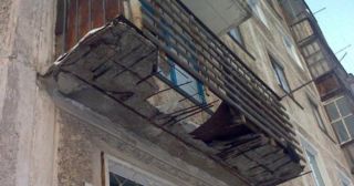 Демонтаж балкона Колпино, цена от 2956 руб.