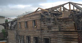 Демонтаж деревянных конструкций в Колпино - расценки от 1038 рублей - Сварной-Клп